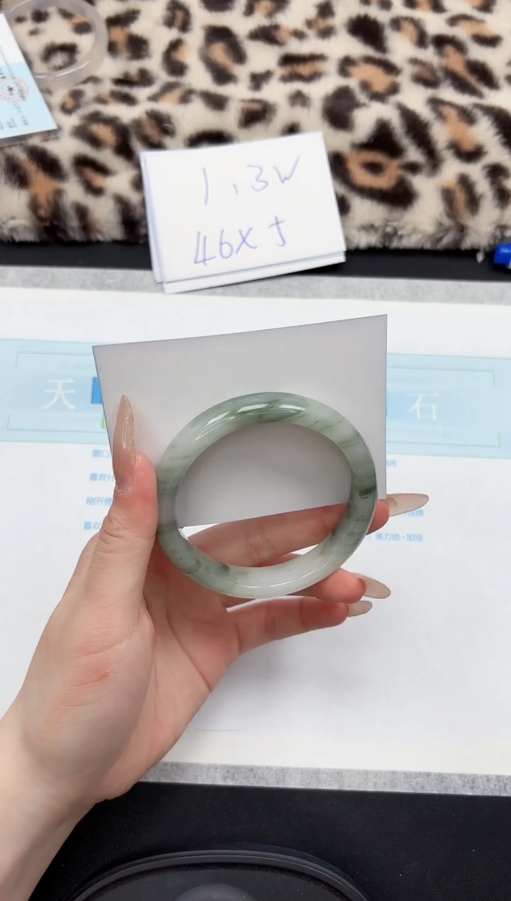 【闪购商品】石英质玉手镯未镶嵌244-58.3