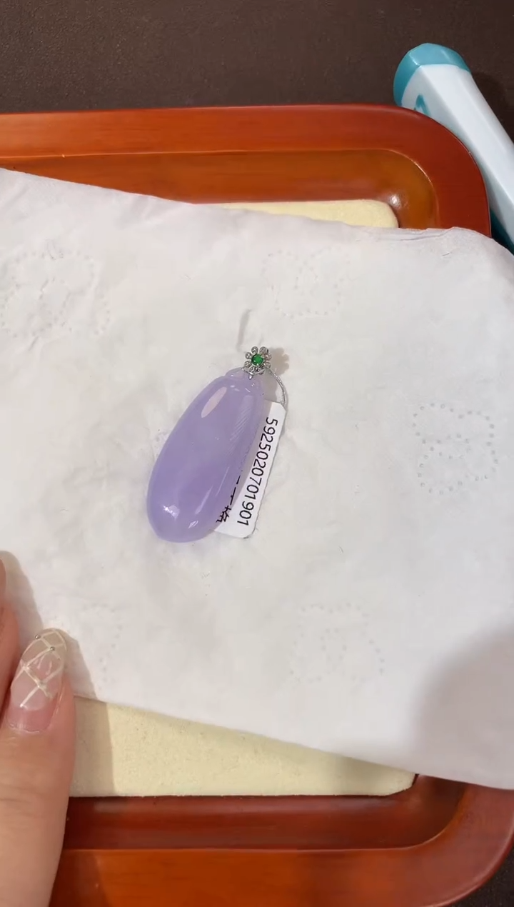 【闪购商品】翡翠颈饰18K金镶嵌天然缅甸a货翡翠