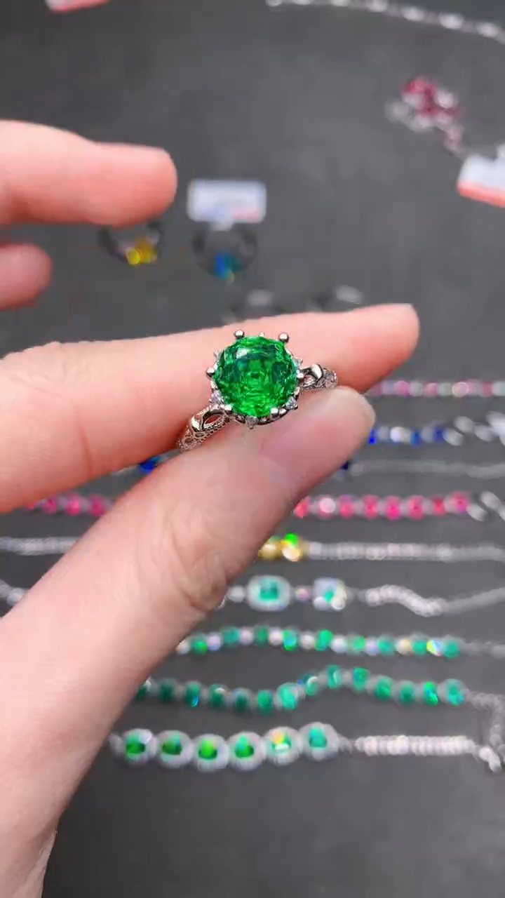 【闪购商品】透辉石戒指银S925镶嵌........