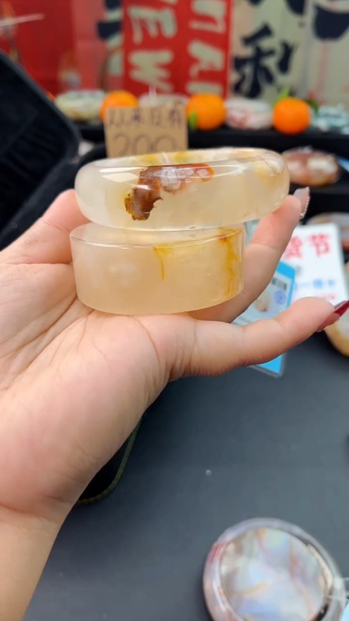 【闪购商品】石英质玉手镯未镶嵌赠送镯心（61圈口）