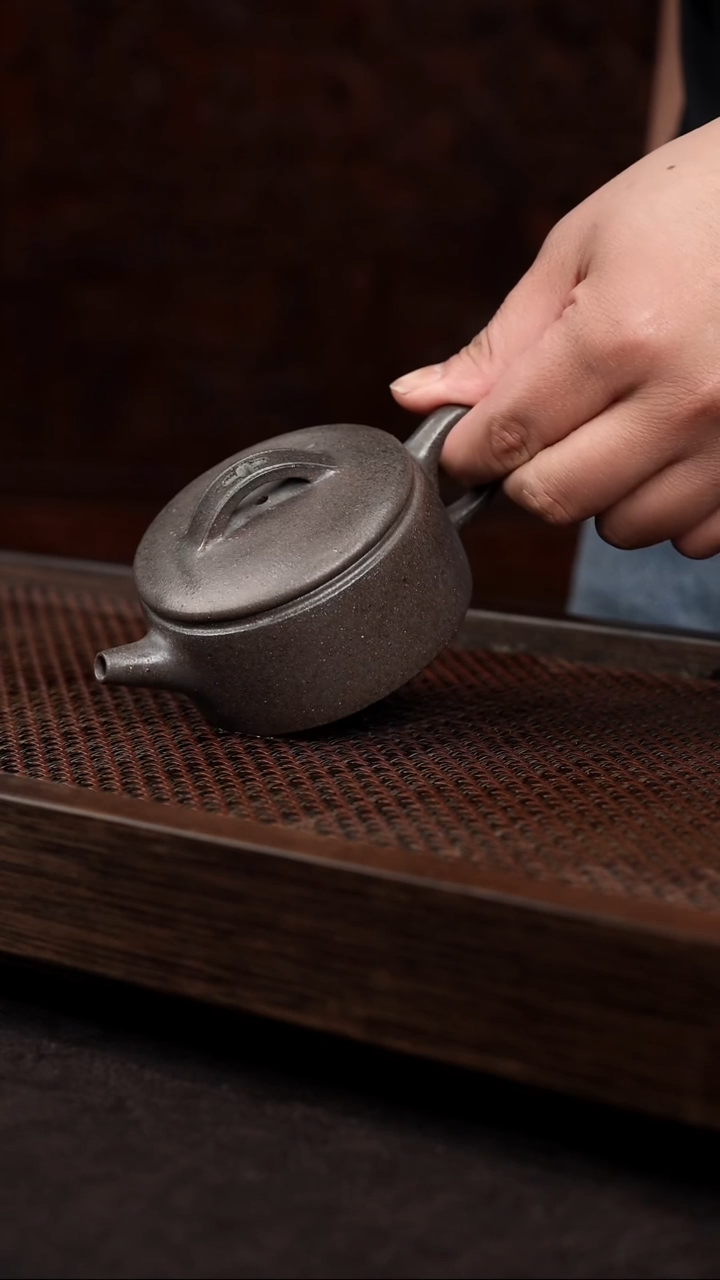 【闪购商品】紫砂茶壶岩中泥炮嘴汉瓦