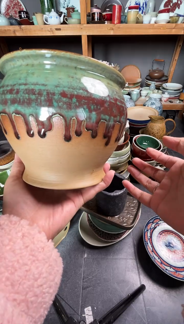 瓷片?**?926绿色流釉罐