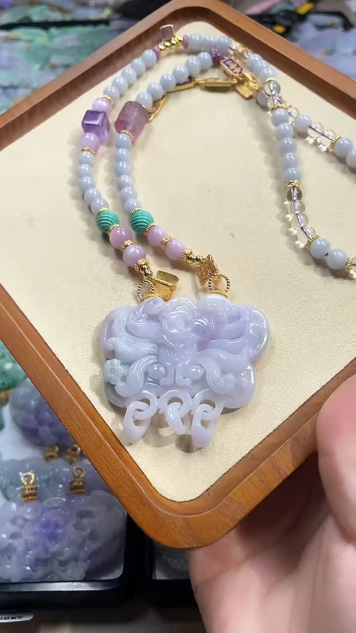 【闪购商品】翡翠颈饰未镶嵌吊坠