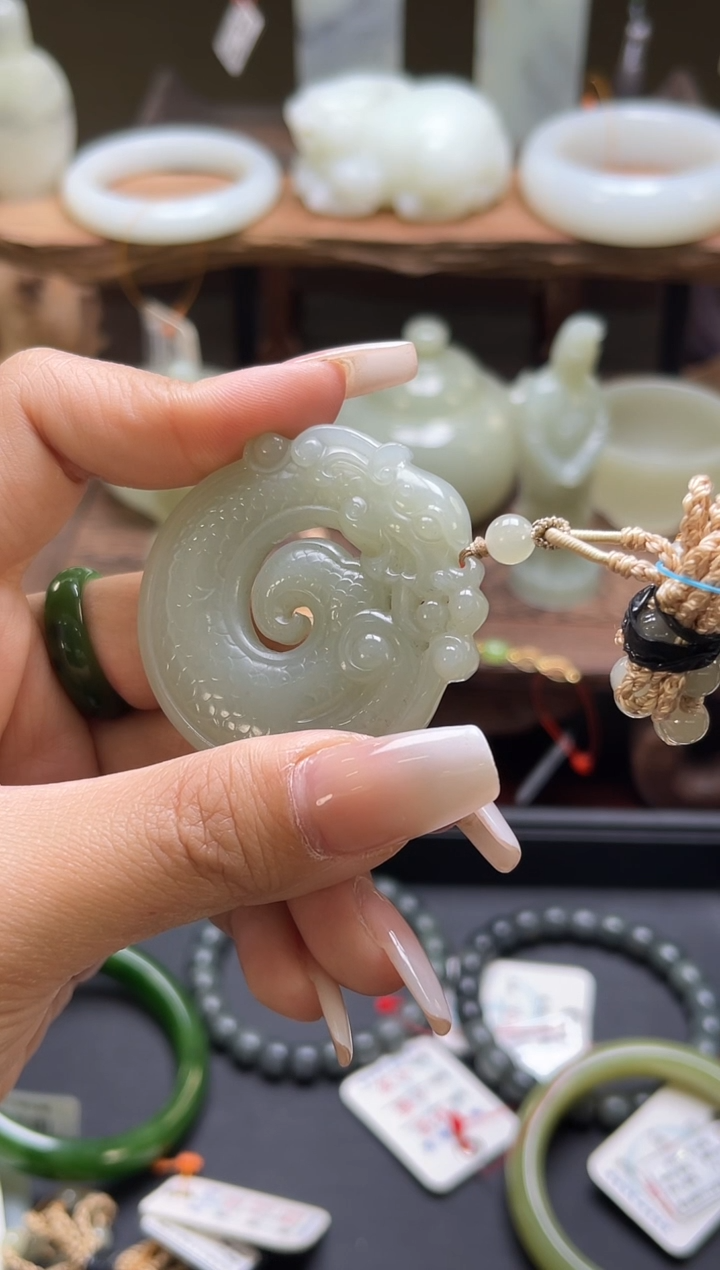 【闪购商品】和田玉吊坠未镶嵌且末青白鱼化龙9002964