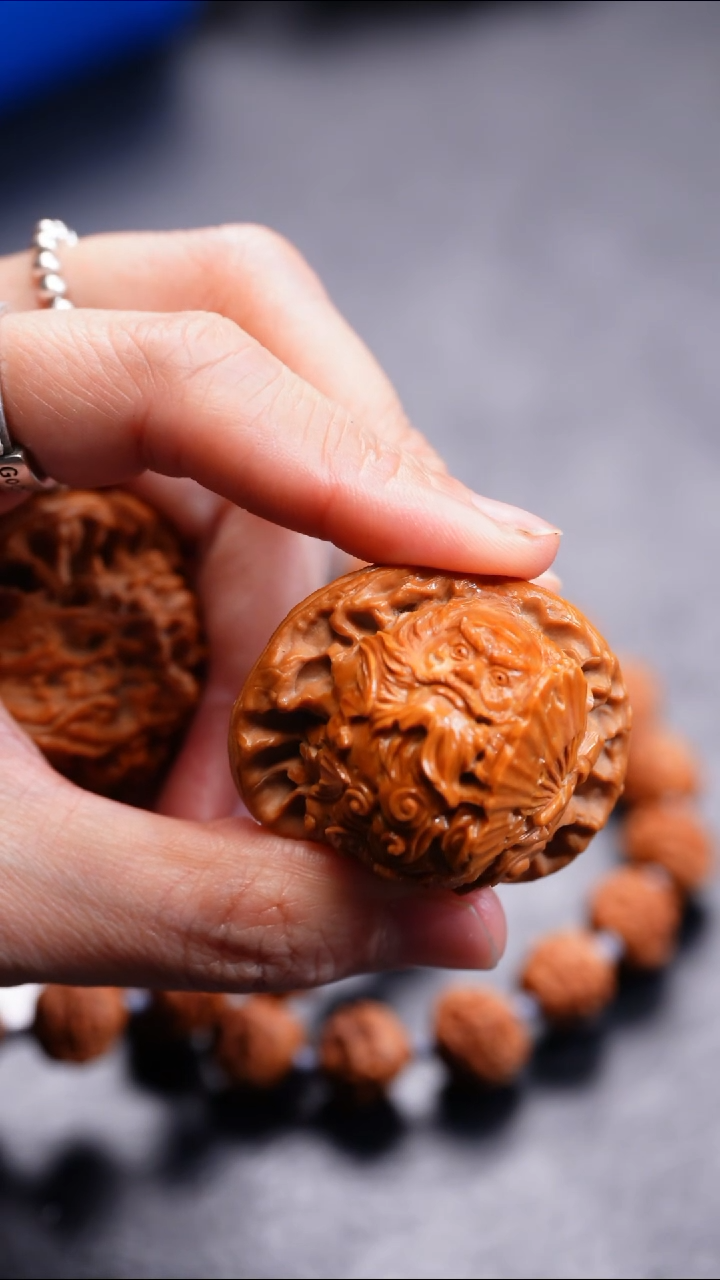 【闪购商品】橄榄核吊坠橄榄核