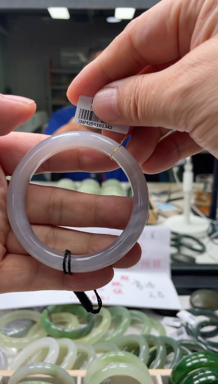 【闪购商品】和田玉手镯未镶嵌编码1342 圈口55-56