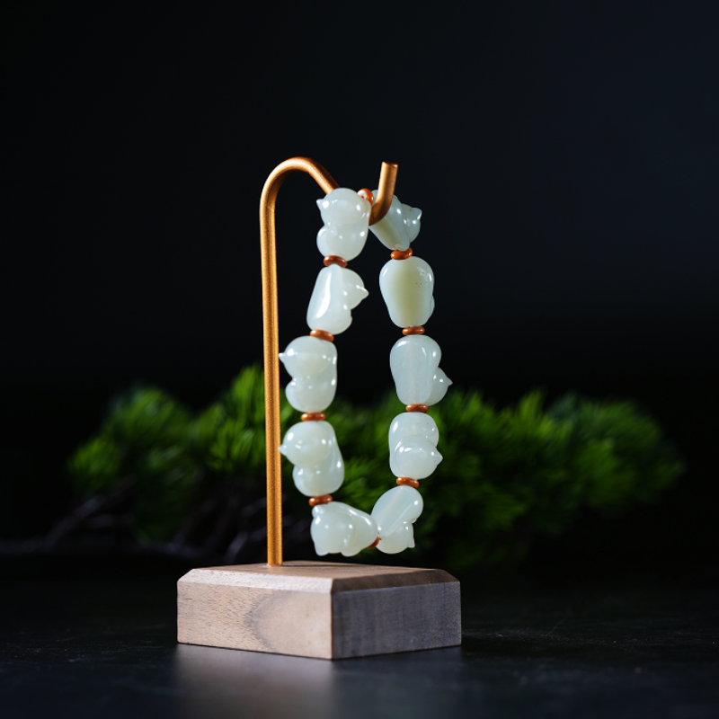 lot107 和田玉猫形手串/QG51222-184421 保利山东