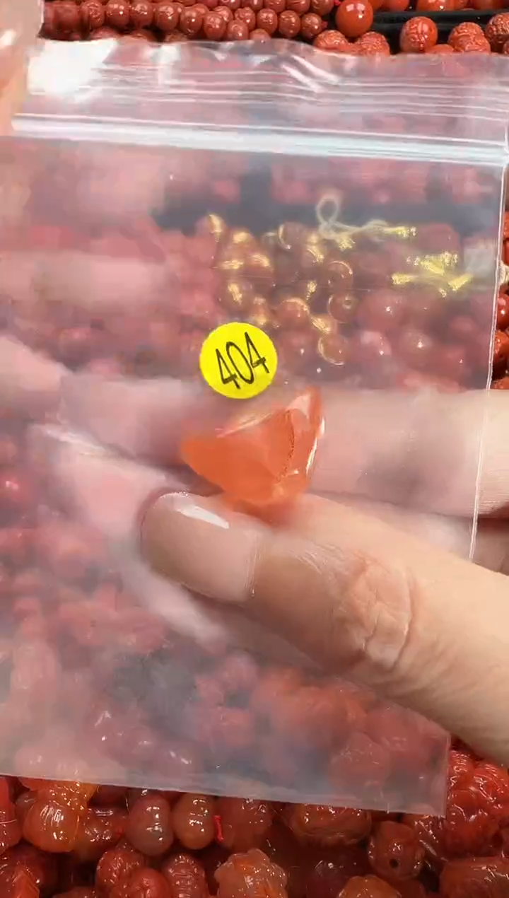 颈饰未镶嵌南红玛瑙1