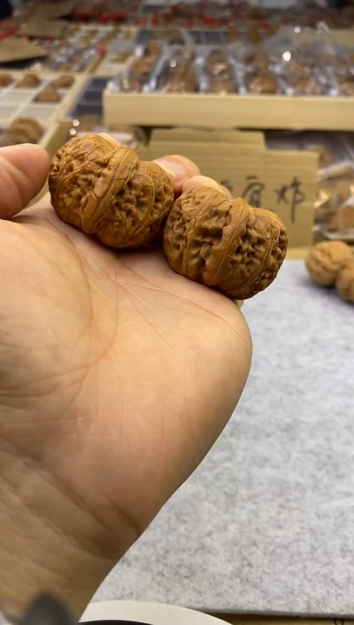 文玩核桃吊坠文玩核桃手把件元宝