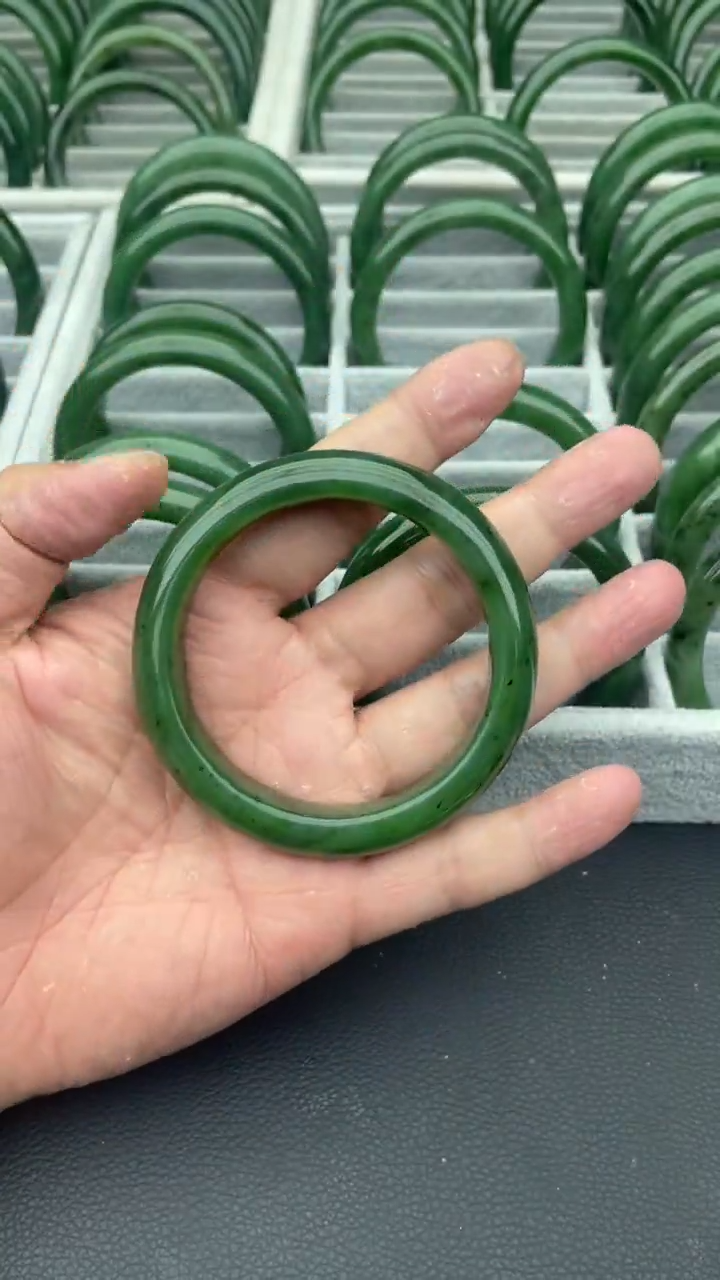 未镶嵌手镯和田玉（碧玉）35-60.7