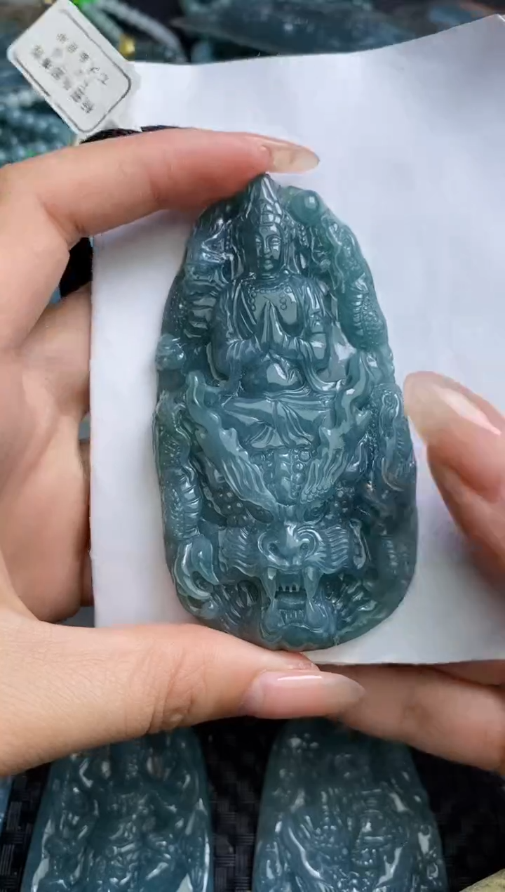 【闪购商品】翡翠颈饰未镶嵌