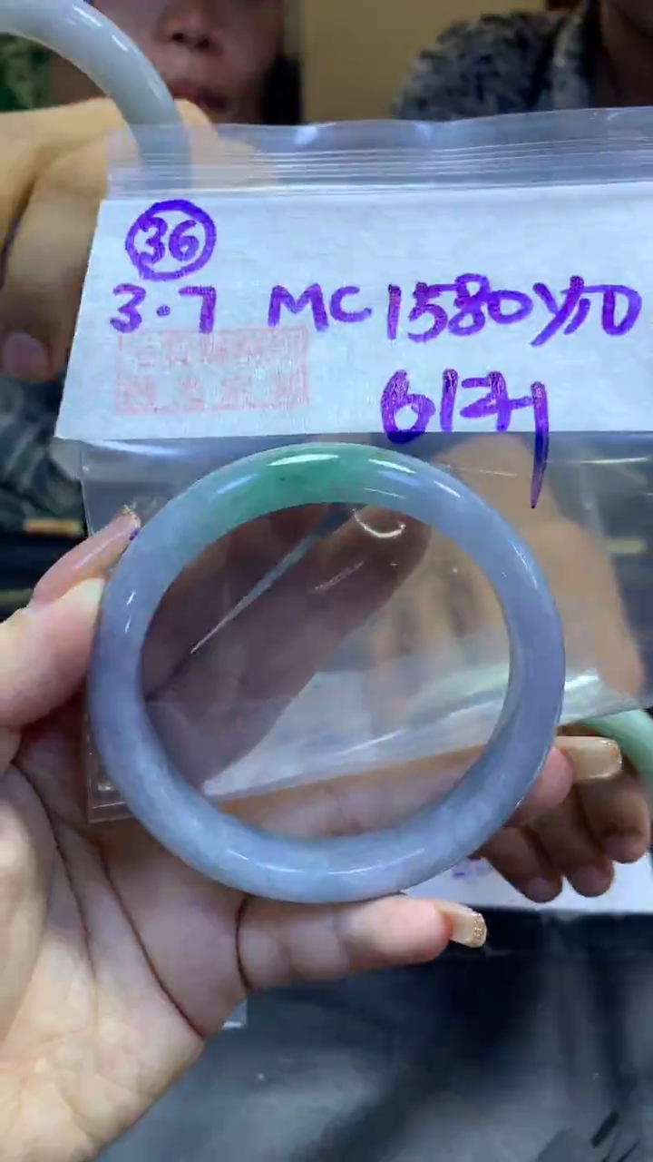 【闪购商品】定制翡翠未镶嵌36手镯61+1580元+拍一发一