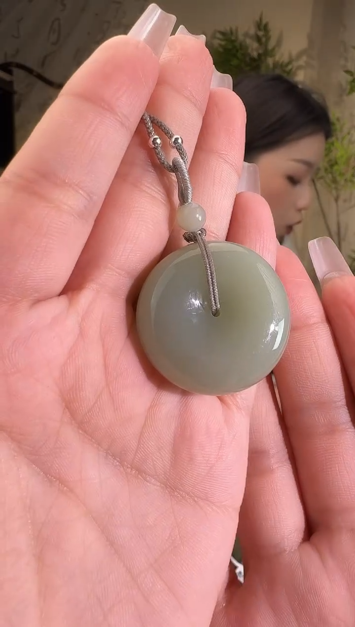 【闪购商品】和田玉未镶嵌颈饰平安扣