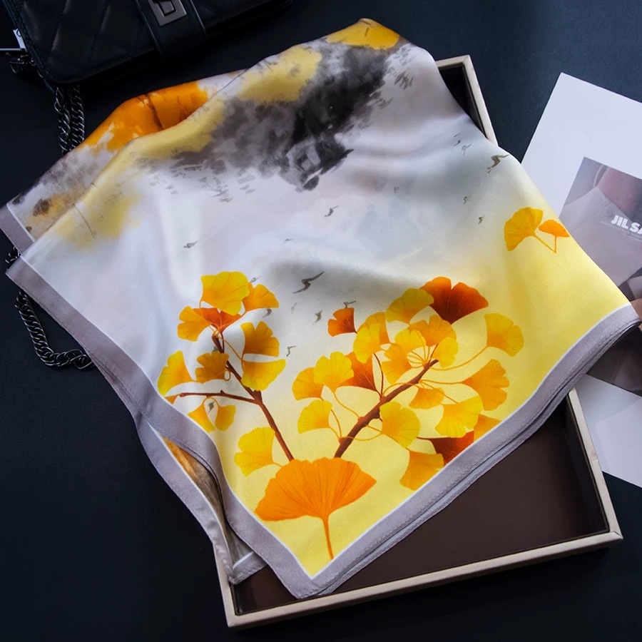 水墨银杏70*70方巾