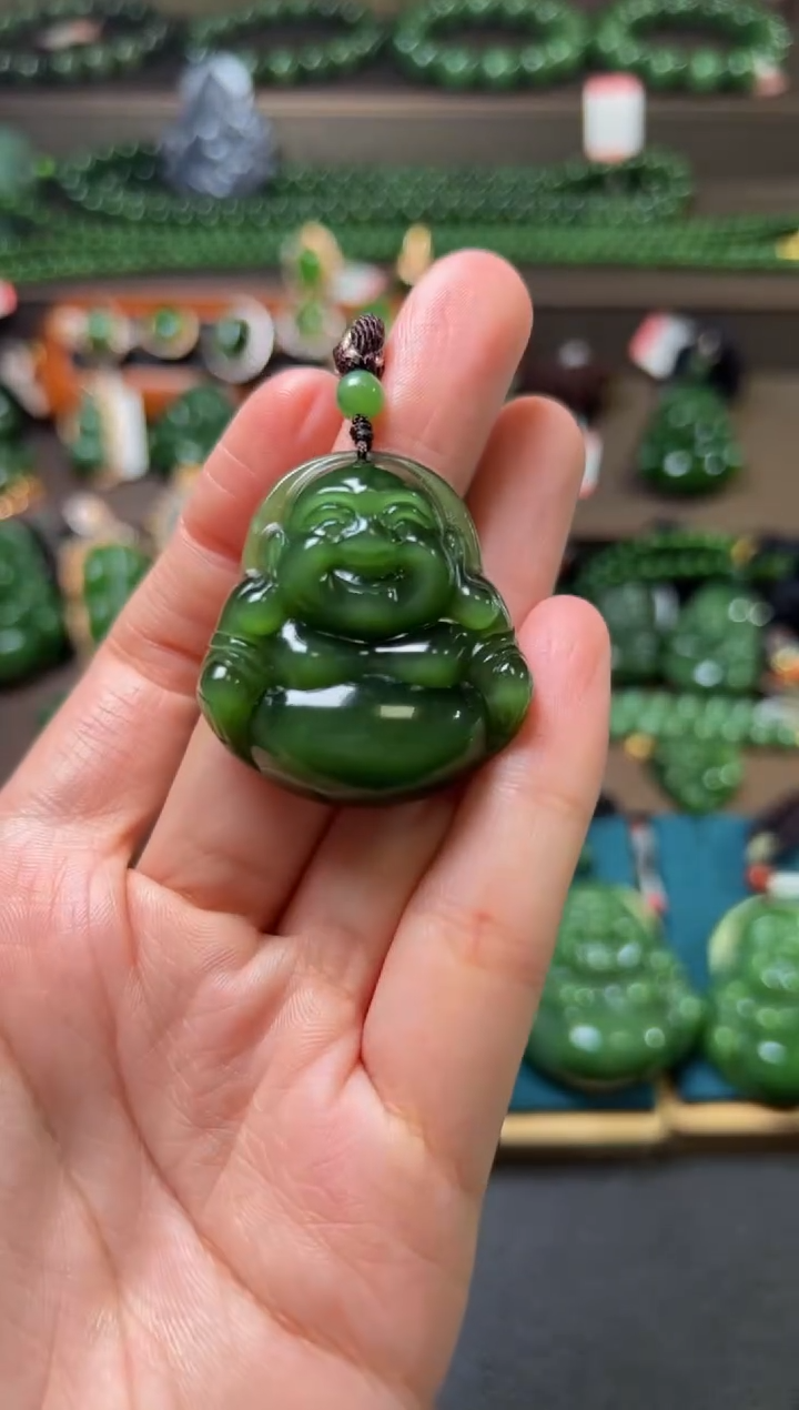 颈饰未镶嵌和田玉碧玉33.35.10左右