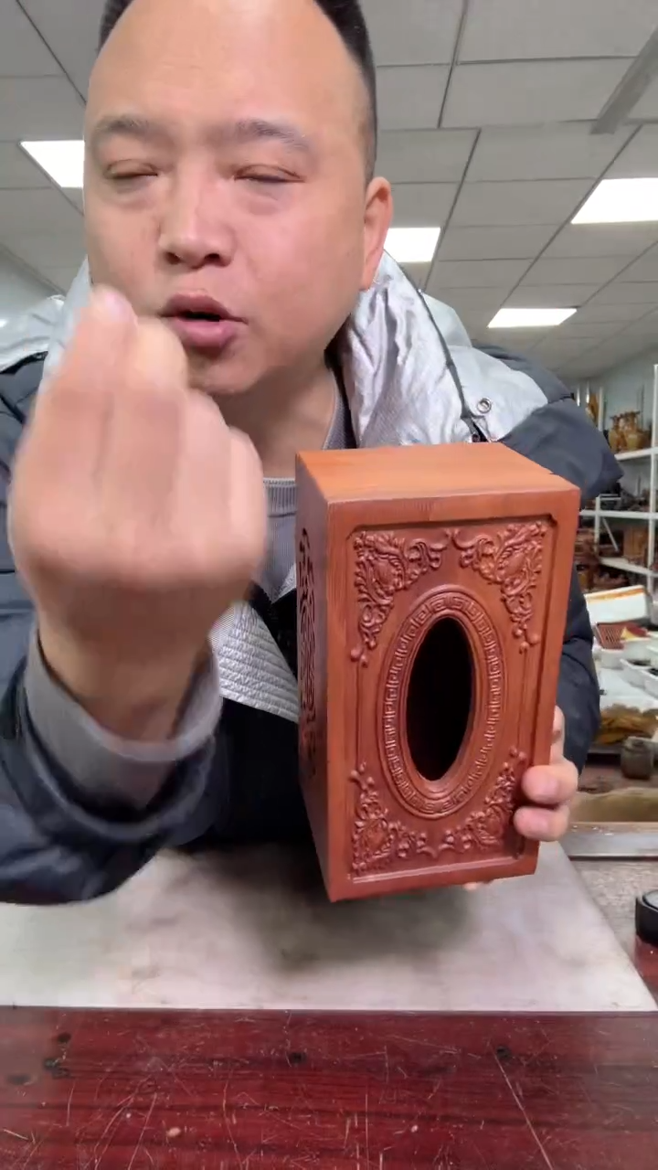 【闪购商品】花梨木类木雕工艺品88888888