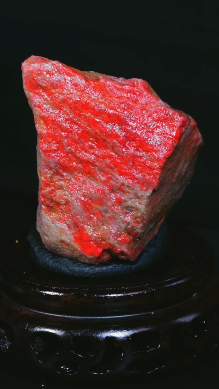 昌化石艺**枫昌化鸡血石