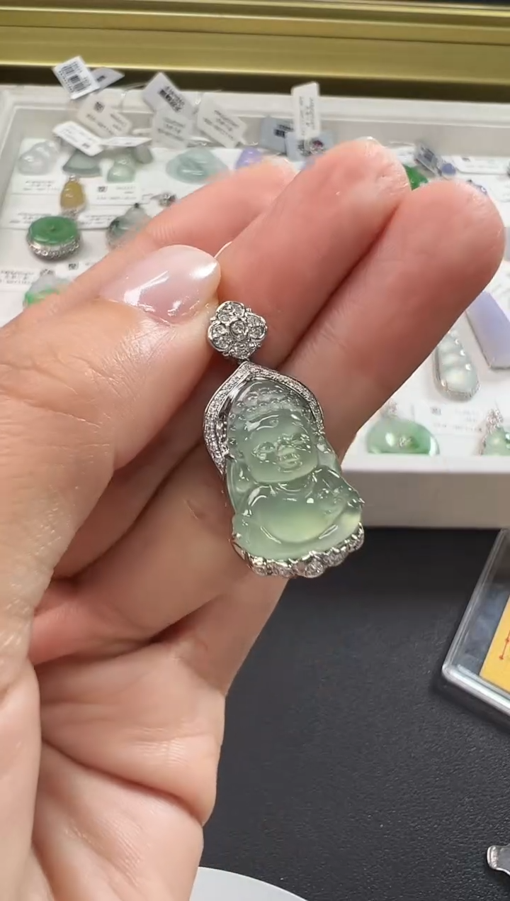 颈饰18K金镶嵌翡翠KLF1206-026