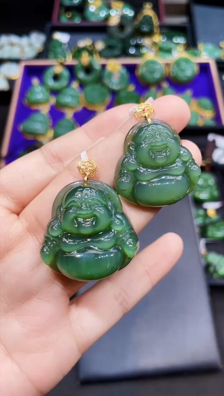 和田玉18K金镶嵌吊坠(赠链)30MM 多样性发一