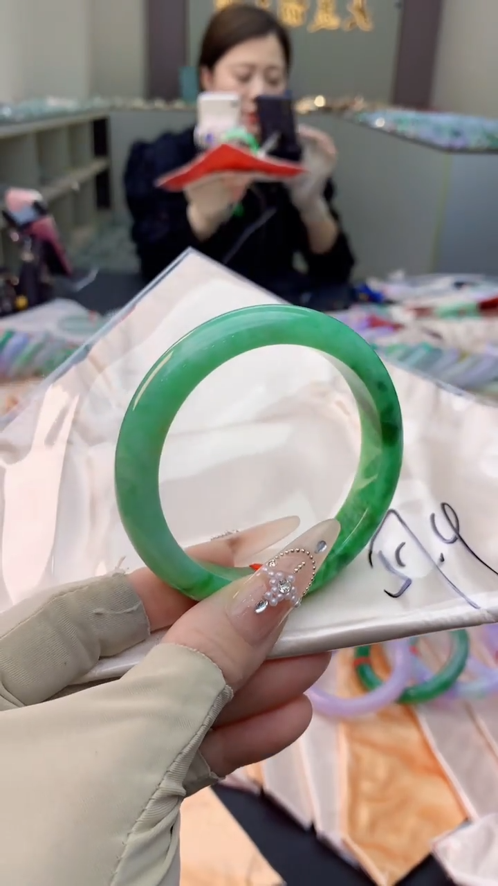 未镶嵌手镯翡翠0785805848