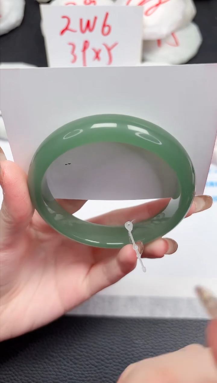 【闪购商品】石英质玉手镯未镶嵌459-60.5