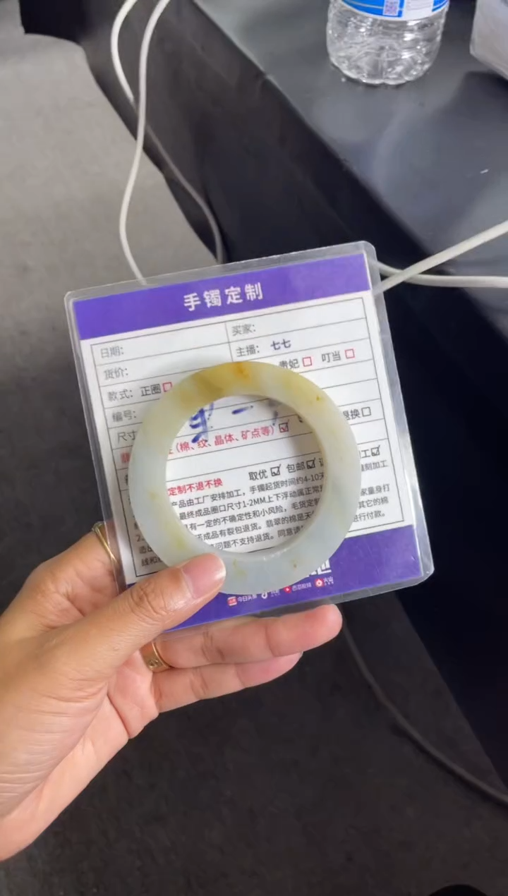 定制翡翠手镯未镶嵌圆条SZZML-DZS98