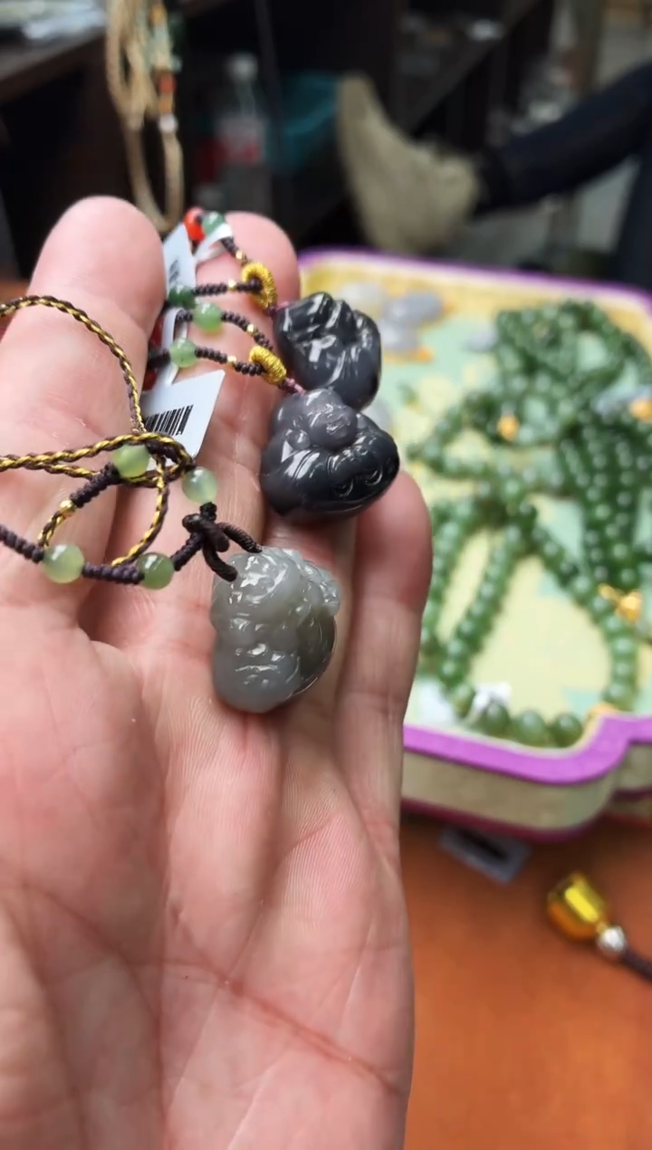 吊坠(赠链)未镶嵌和田玉A71多样性其一