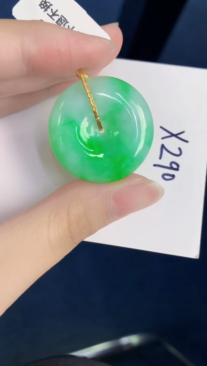 颈饰18K金镶嵌翡翠天然翡翠缅甸A货