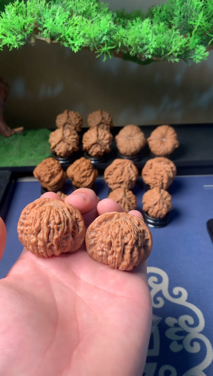 【闪购商品】文玩核桃吊坠44四座楼