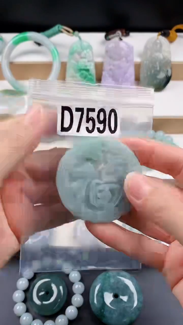 颈饰未镶嵌翡翠天然翡翠吊坠挂件