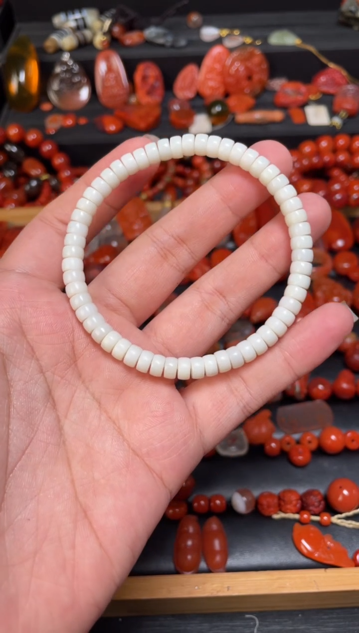 未镶嵌手串和田玉10