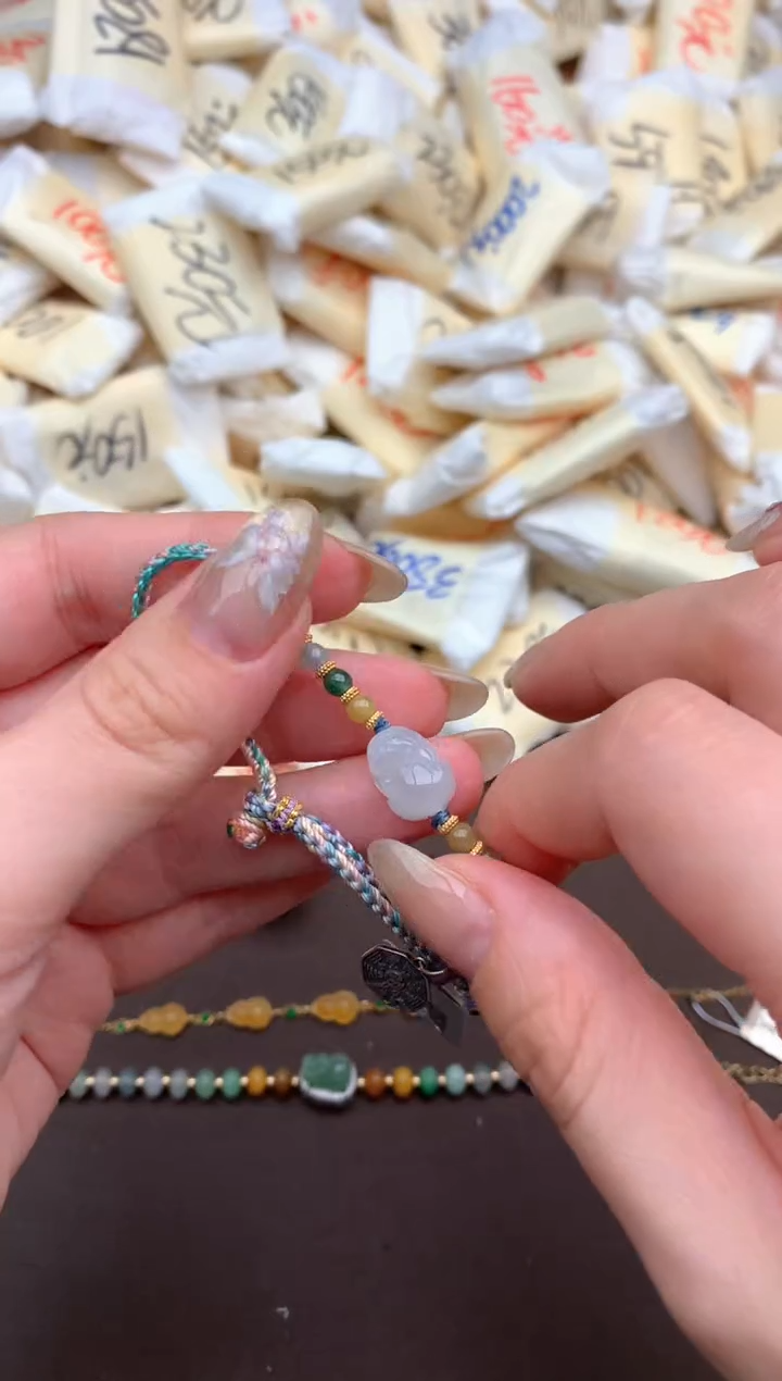 【闪购商品】翡翠挂件未镶嵌 一