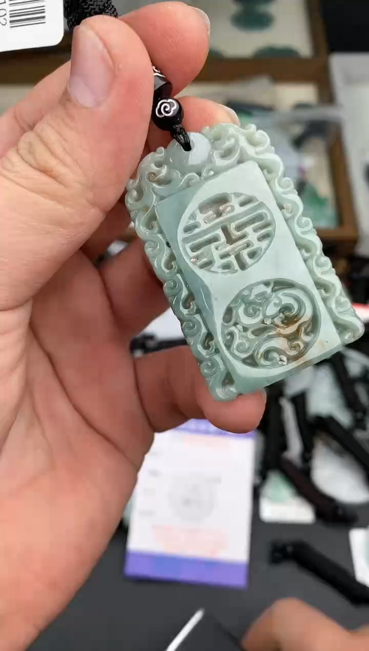 【闪购商品】翡翠颈饰未镶嵌   天然翡翠，一物一图