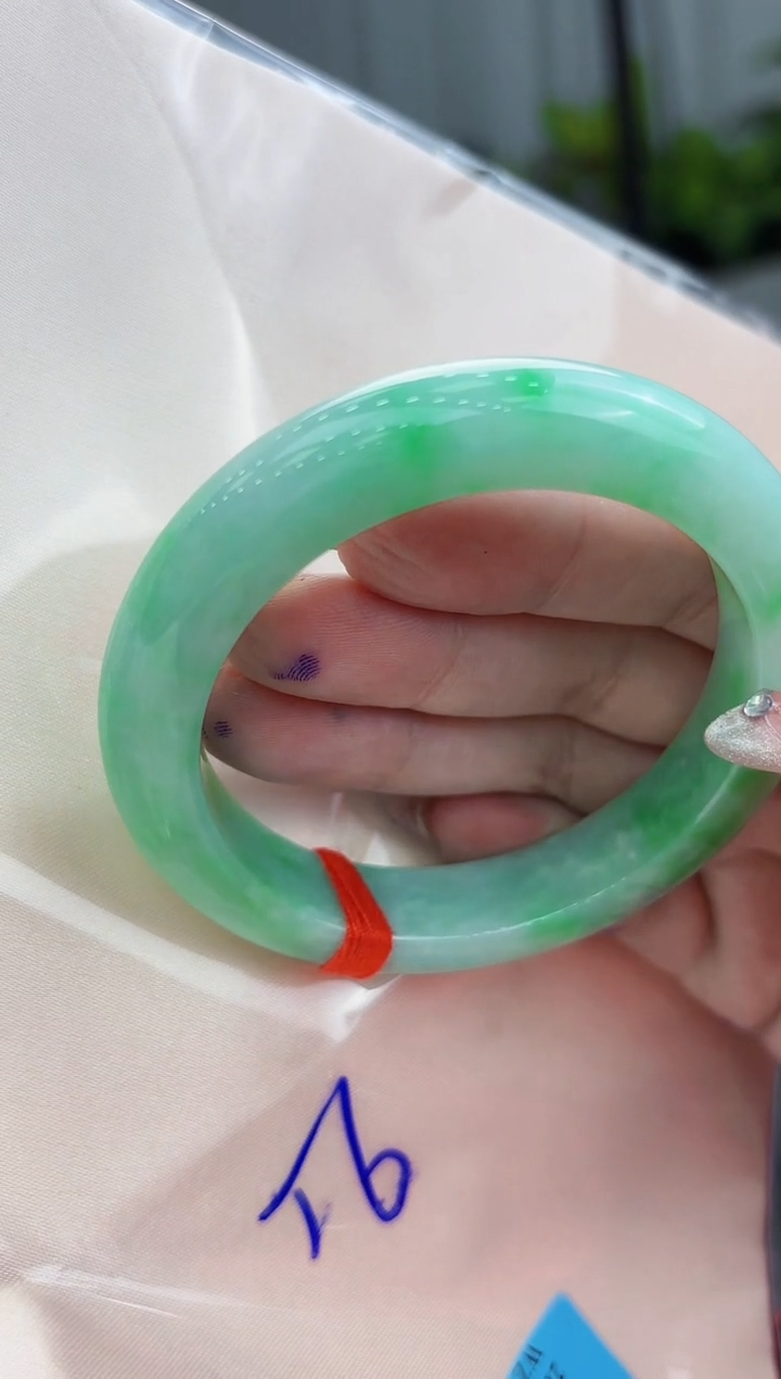 【闪购商品】翡翠手镯未镶嵌翡翠手镯