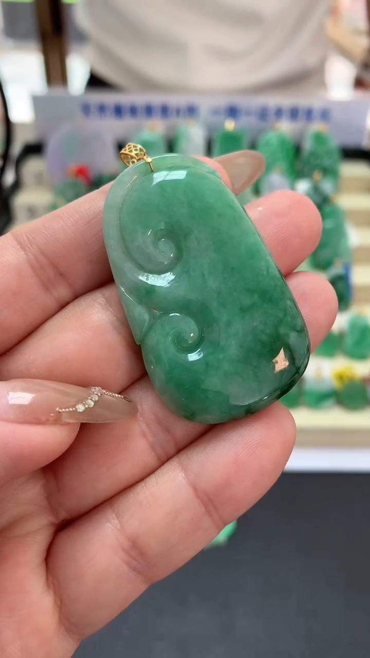 【闪购商品】翡翠吊坠(不含链)18K金镶嵌挂件