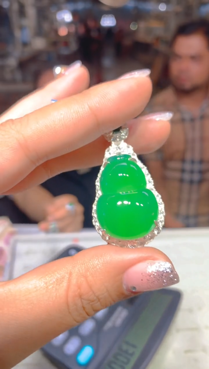 【闪购商品】定制翡翠未镶嵌63定制翡翠.多样性发货（发其一）