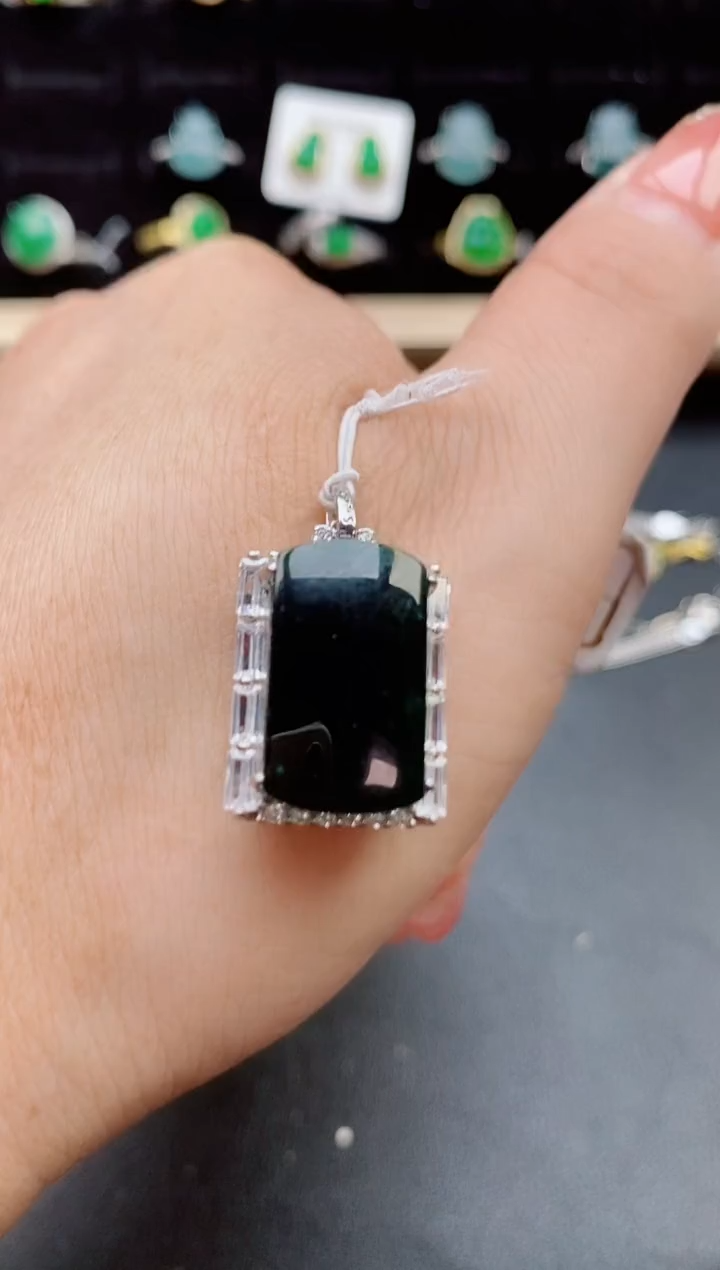 【闪购商品】翡翠颈饰银S925镶嵌12112