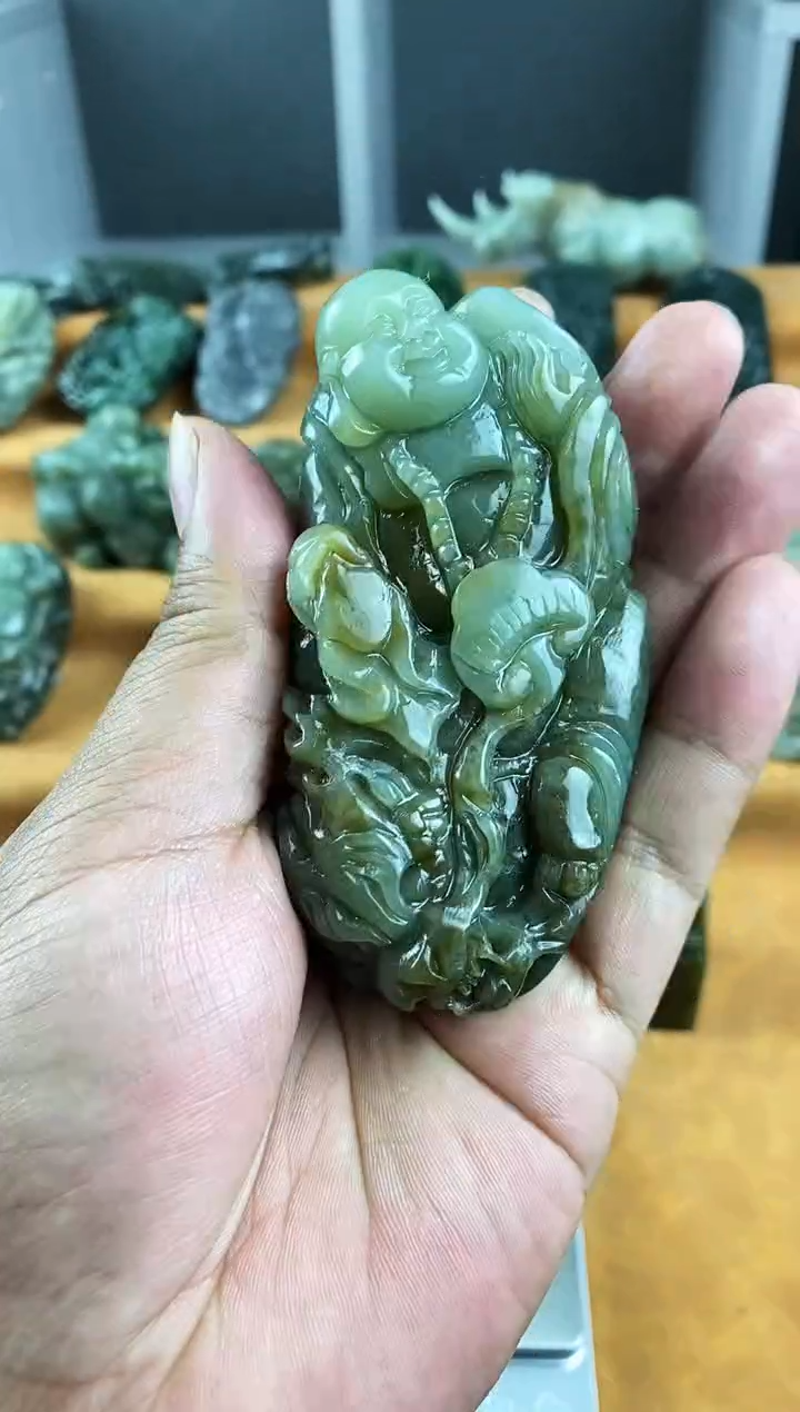 未镶嵌和田玉把件1