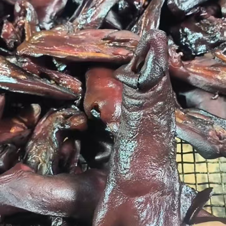 湖南特产柴火烟熏腊拱嘴地道乡味下饭好菜