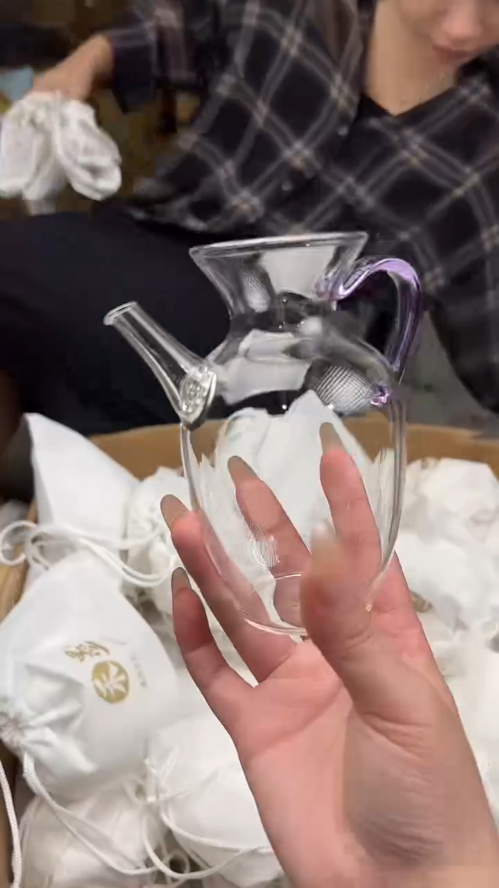 禾墨粉色壶浅紫色