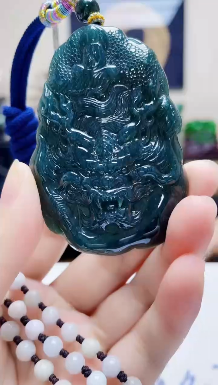 未镶嵌定制翡翠吊坠96