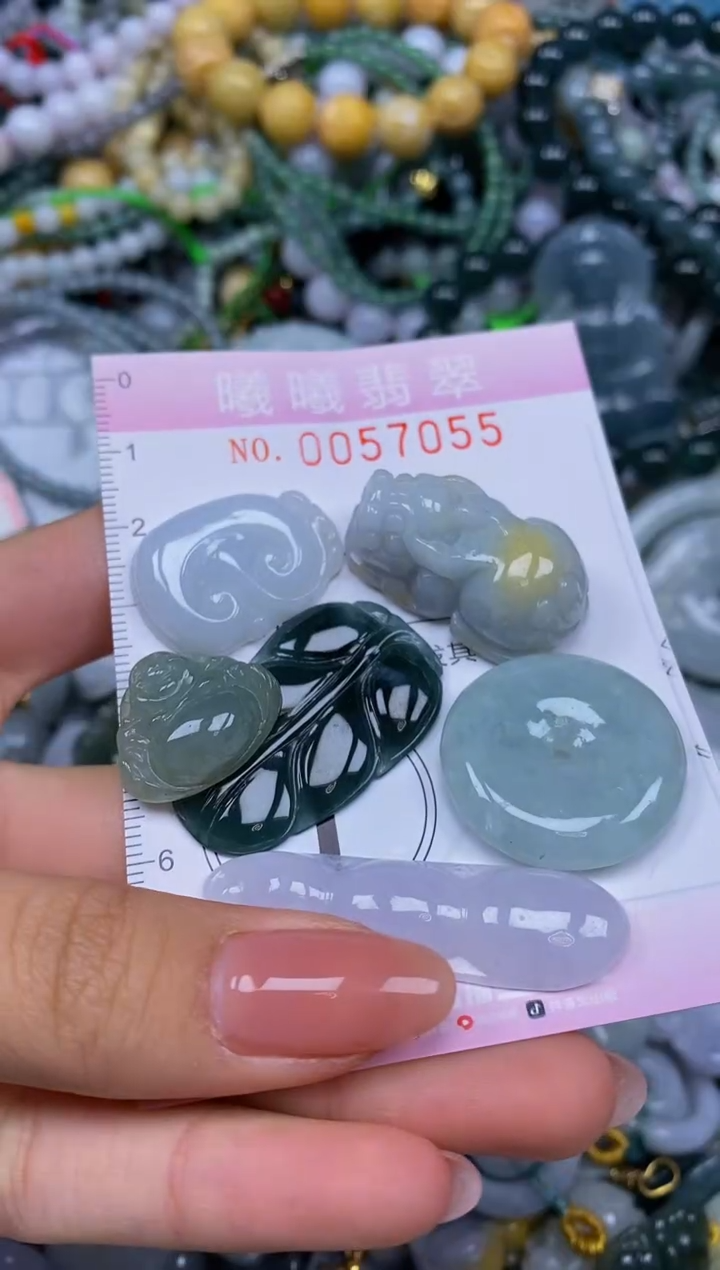 颈饰未镶嵌翡翠羽*闪购0057055