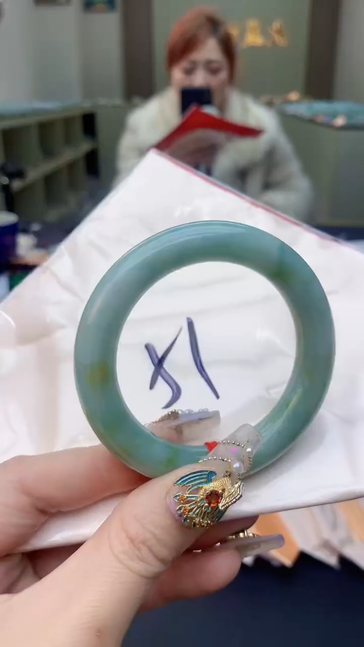 【闪购商品】翡翠手镯未镶嵌0615648931