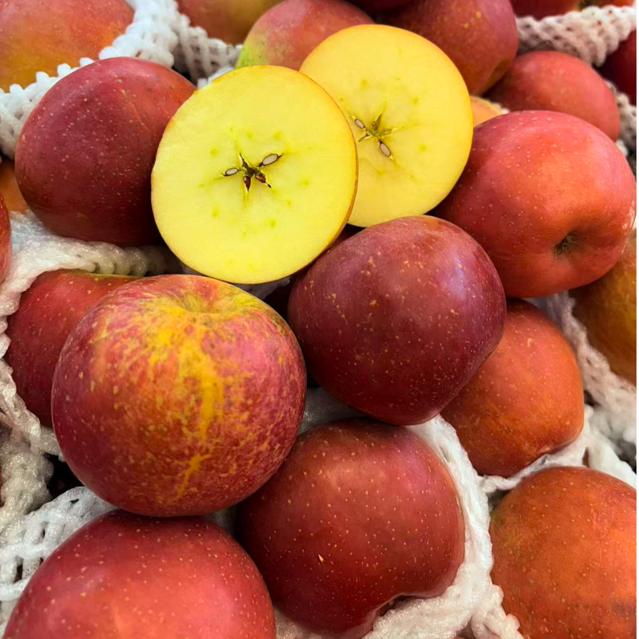 四川大凉山正宗丑苹果5斤新鲜现摘脆甜多汁糖心