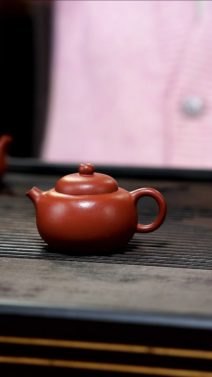 【闪购商品】紫砂茶壶20-微瑕半手朱泥纳福120cc