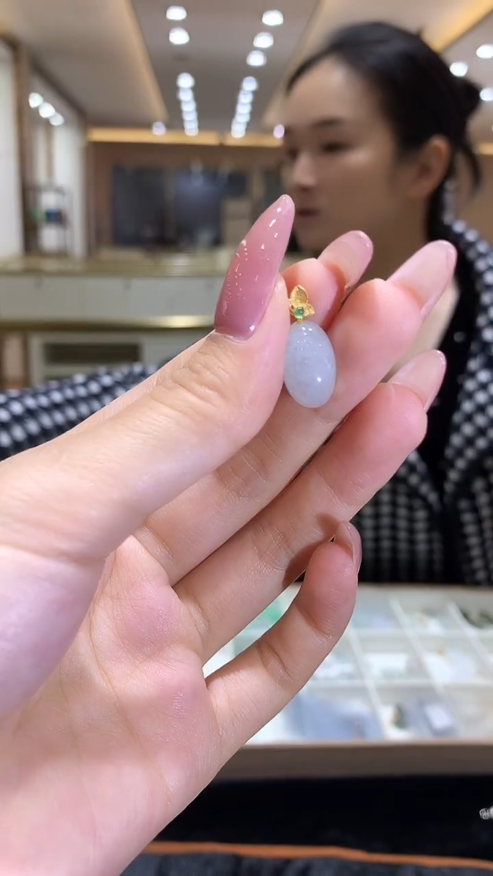 【闪购商品】翡翠吊坠(不含链)18K金镶嵌翡翠吊坠多样性发一