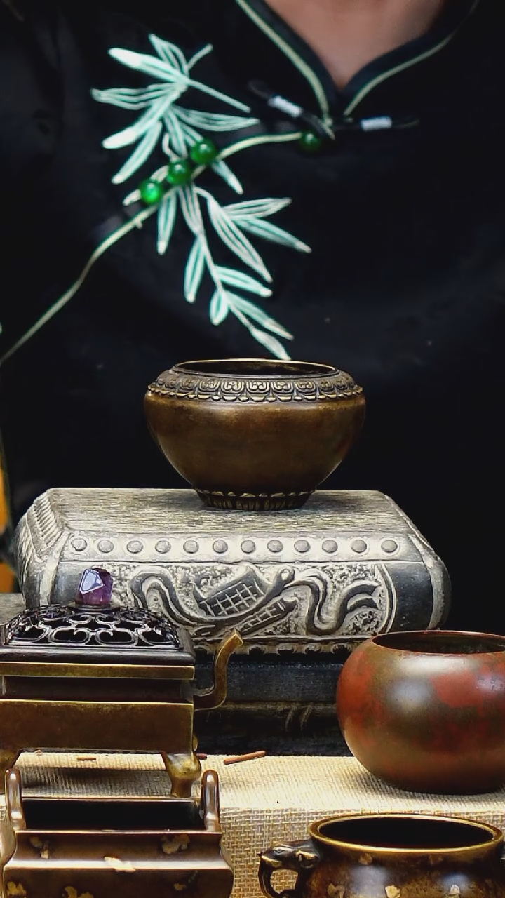 炉天下迷你莲花钵盂