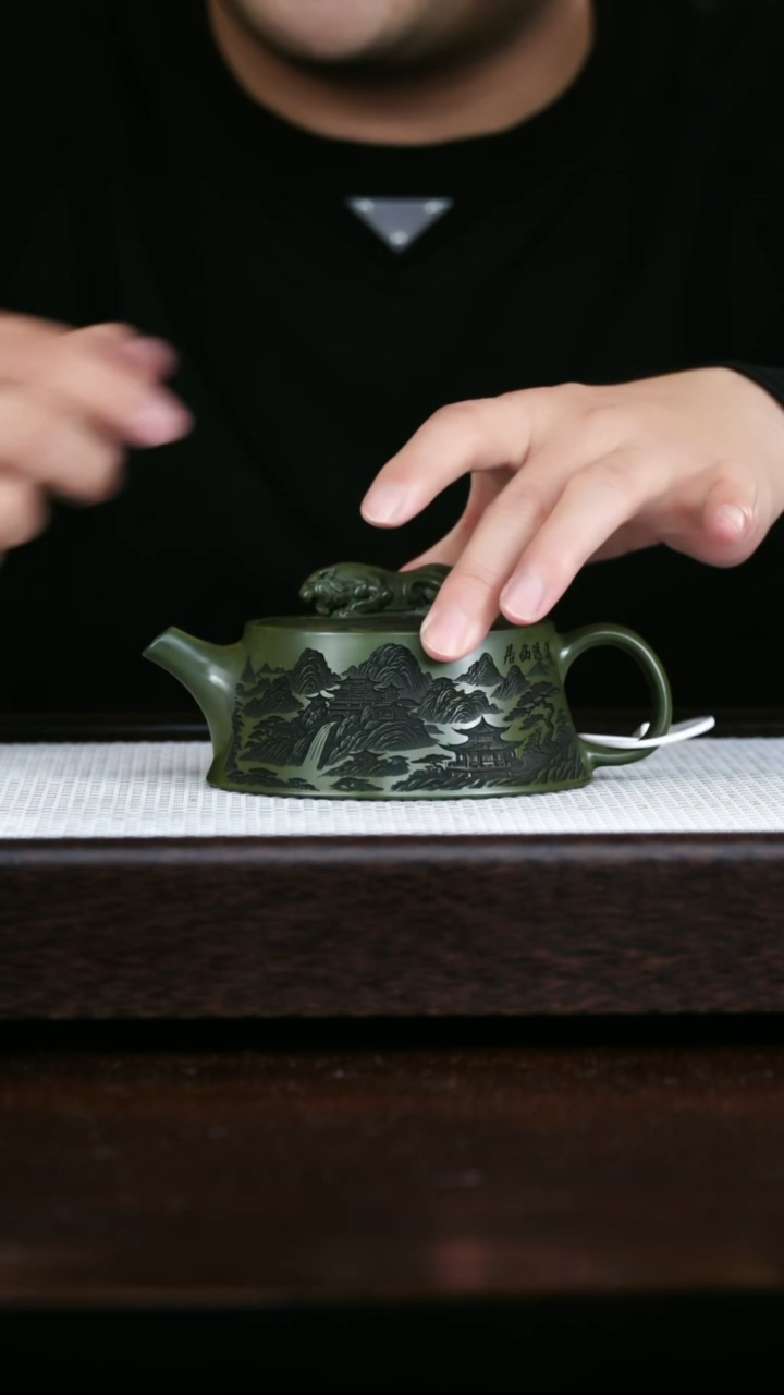 茶壶紫砂绿泥卧虎藏龙