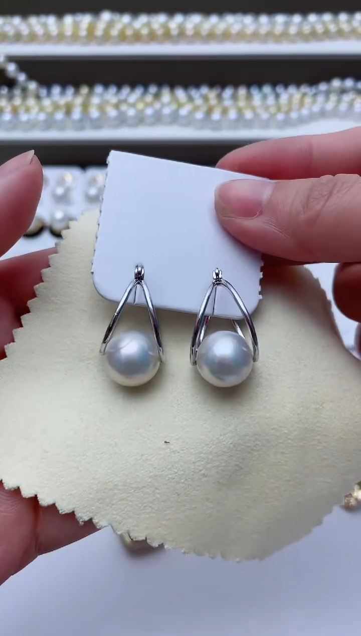 【闪购商品】淡水珍珠耳饰银S925镶嵌A39
