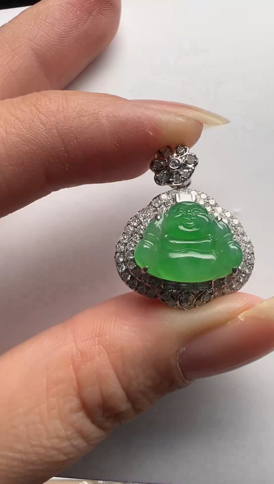 吊坠(不含链)18K金镶嵌翡翠绿佛公